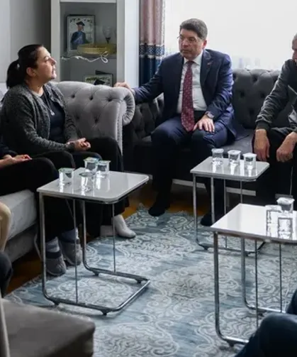 Bakan Tunç Çağlayan ailesini ziyaret etti