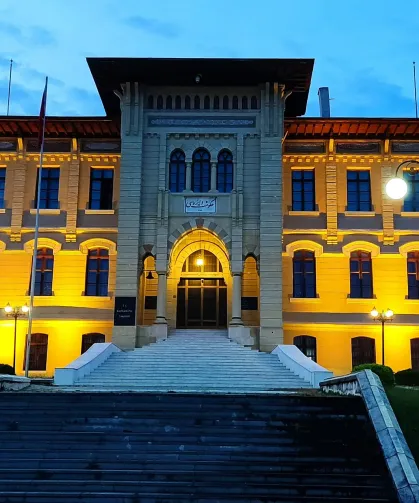 Kaçakoğlu: “Valilik halkın evidir, kapısı kapalı olamaz”