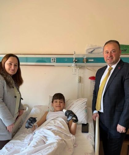 Başkan Çınar’dan genç kaleciye moral ziyareti