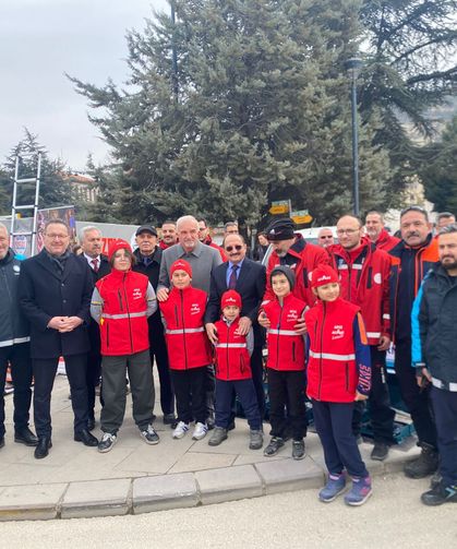 Arama kurtarma ekipleri meydanda gücünü sergiledi