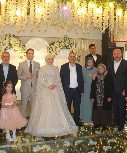 Demircioğlu ve Tekinışık ailesinin mutlu günü