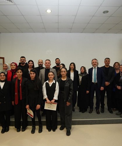 “İşlenmemiş Suçlar” tiyatro oyunu izleyiciyle buluştu