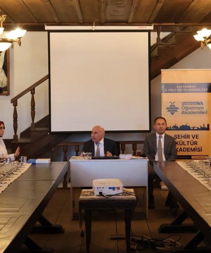 Parmak uçlarındaki miras Kastamonu'da konuşuldu