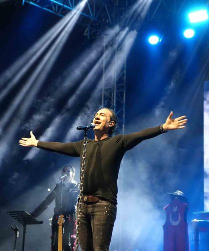 Kastamonu Üniversitesi’nde unutulmaz festival gecesi