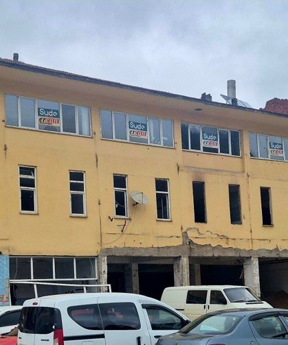 Kastamonu'nun ilçe belediyesine ait iş merkezi yıkılacak