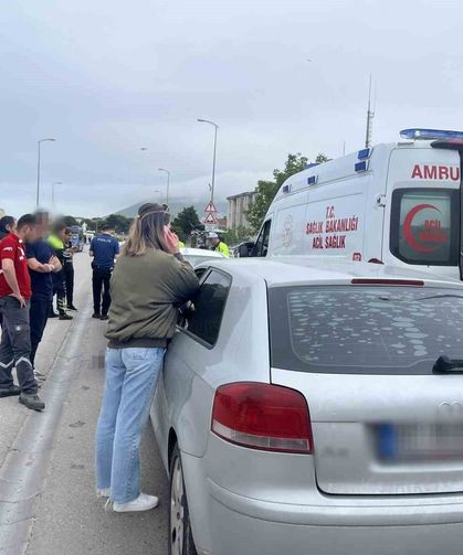 Kastamonu plakası bulunan araç Sinop'ta kazaya karıştı