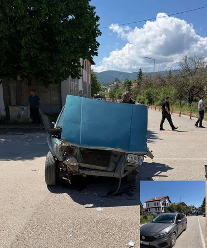 Kastamonu'nun ilçesinde yine aynı kavşak, yine kaza!