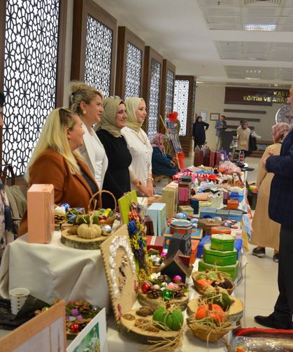 KEAH'ta el sanatları görücüye çıktı
