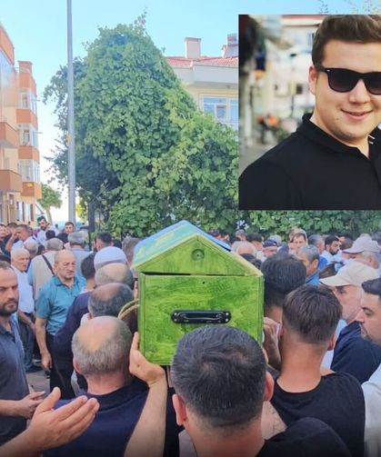 Feci kazada hayatını kaybeden Cideli genç toprağa verildi