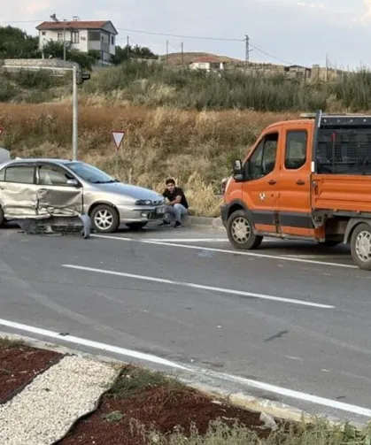 Kastamonu plakalı otomobil Çorum’da kazaya karıştı