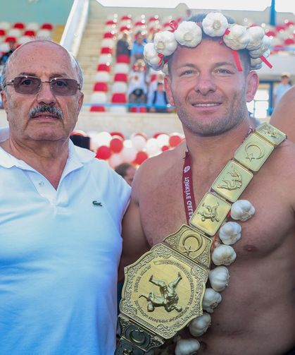 Taşköprü’de altın kemer İsmail Balaban’ın oldu
