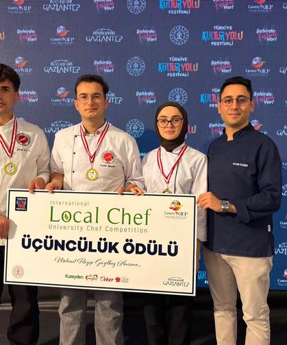 Kastamonu Üniversitesi’nin genç şefleri GastroAntep’te kürsüye çıktı