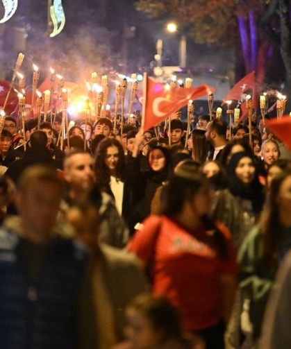 Kastamonu'da Cumhuriyet coşkusu fener alayıyla yaşandı