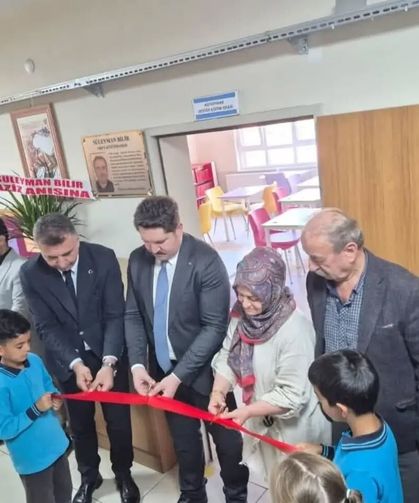 Vefat eden okul müdürünün adı kütüphanede yaşatılacak
