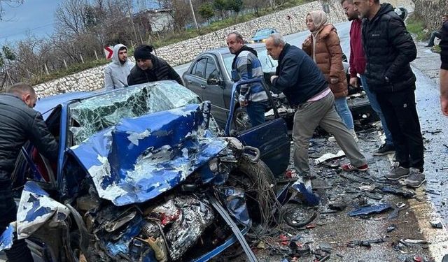 Feci kaza! Ölü ve yaralılar var