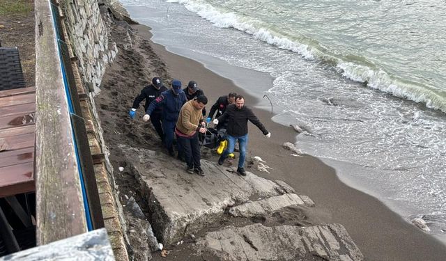  Tatil için geldiği Akçakoca sahilinde ölü olarak bulundu 