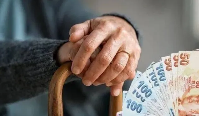 Evde bakım yardımı ödemeleri hesaplara yatırılmaya başlandı