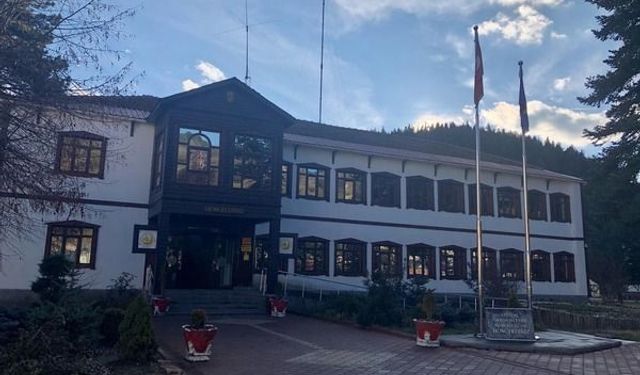 AZDAVAY ORMAN İŞLETME MÜDÜRLÜĞÜ BAHÇELİEVLER MAHALLESİ TOKİ LOJMANLARI E1 VE E4 BLOKLARI DOĞALGAZ DÖNÜŞÜMÜ