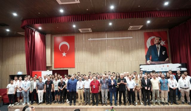 Geleceğin siber savunucuları Antalya'da eğitildi