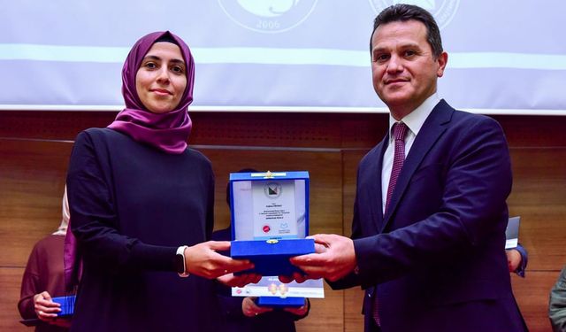 Kastamonu Üniversitesi’nde “Muhammed İhsan Oğuz V. İlahiyat Lisansüstü Tez Yarışması” Ödül Töreni Gerçekleştirildi