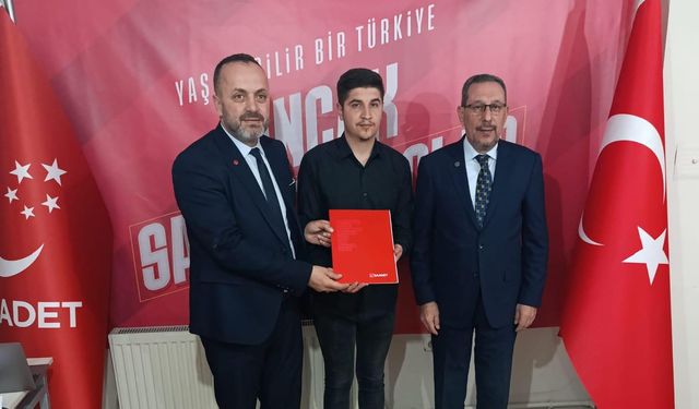 Saadet Partisi Gençlik Kolları Başkanı mazbatasını aldı