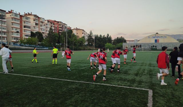 GMG Kastamonuspor'un gençleri şampiyon oldu