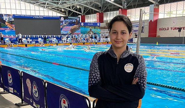 Alkışlar Cideli Duru Ecrin'e