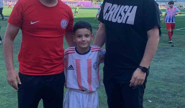 9 yaşındaki Yiğit Ali Koç, Fenerbahçe altyapısına davet edildi