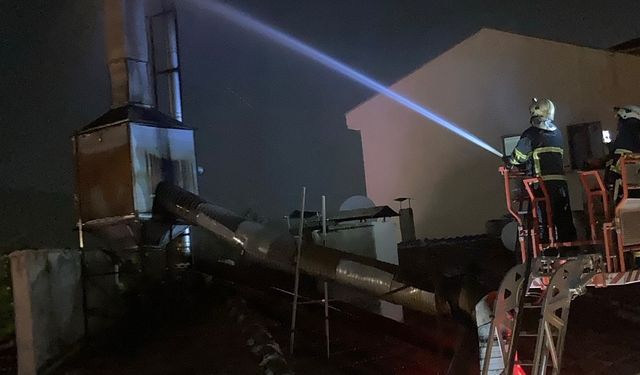 Dekan uyarmıştı, o binada yangın çıktı!