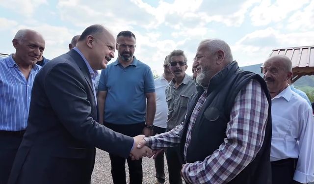 Kastamonu Valisi Meftun Dallı vatandaşlarla bir araya geldi