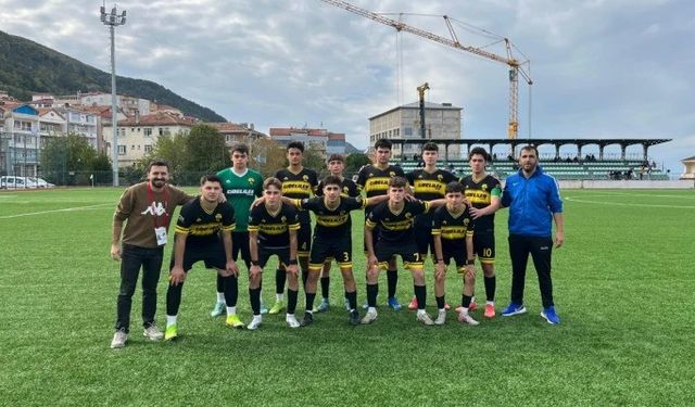 Cide Belediyespor haftayı zaferlerle kapattı