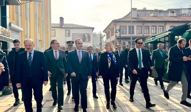 Bakan Kacır Kastamonulu vatandaş ve esnafla buluştu