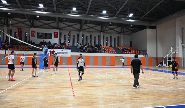 Kastamonu'da Ünilig Voleybol grup elemeleri tamamlandı