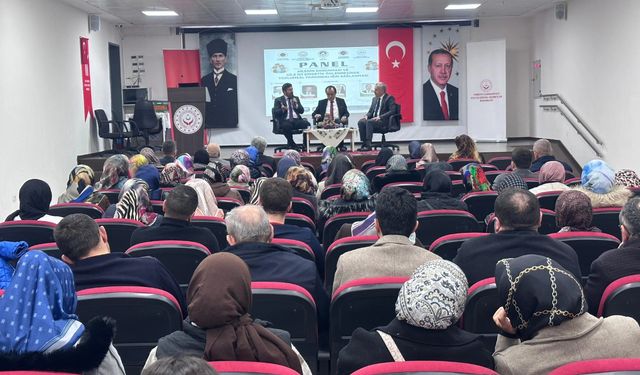 Kastamonu’da 2025 Aile Yılı Paneli düzenlendi