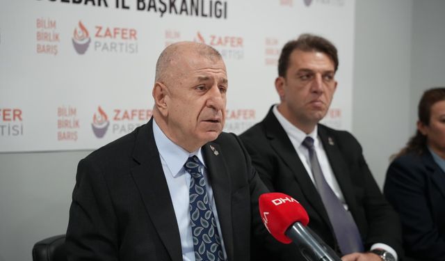 Özdağ: "Öcalan'ın pis elini sıkacak mısınız?"