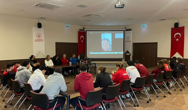 Milli badmintoncular Kastamonu’da kampa girdi