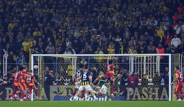 Fenerbahçe ile Galatasaray puanları paylaştı