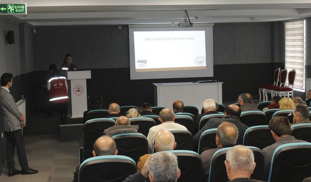 İnebolu muhtarlarına eğitim verildi