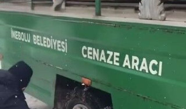 7’nci kattan düşerek hayatını kaybetmişti: Minik Ömer son yolculuğuna uğurlandı