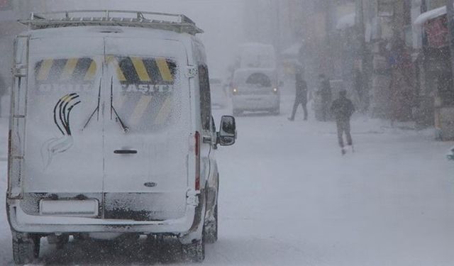 Kastamonu'da taşımalı eğitime kar engeli!