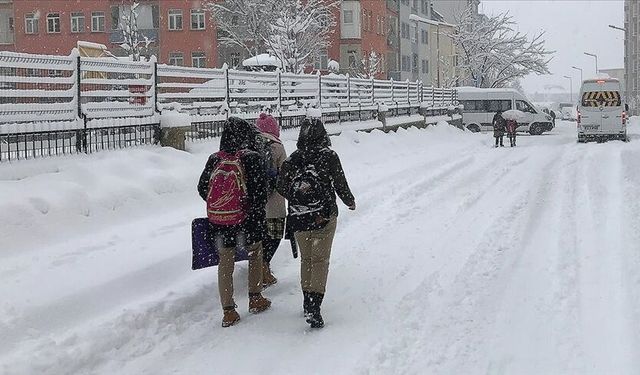 Kastamonu’da kar nedeniyle 17 ilçede eğitime ara verildi