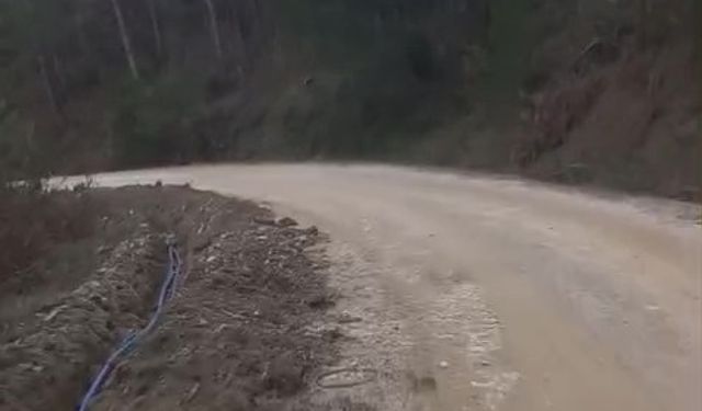 Cideli vatandaş 4 aydır tamamlanmayan hizmete tepki gösterdi