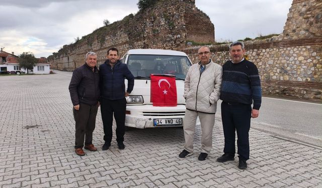 Cideli umreci 3 bin 250 kilometreyi karayoluyla aştı