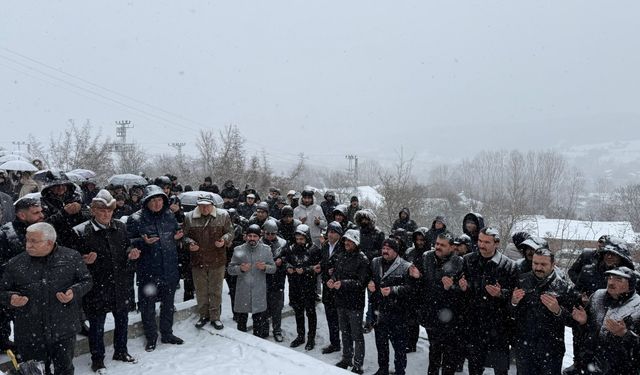 Dursun Ergin kabri başında anıldı