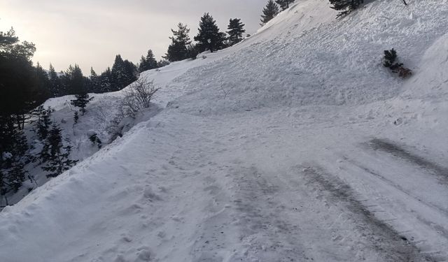 İhsangazi grup yoluna çığ düştü