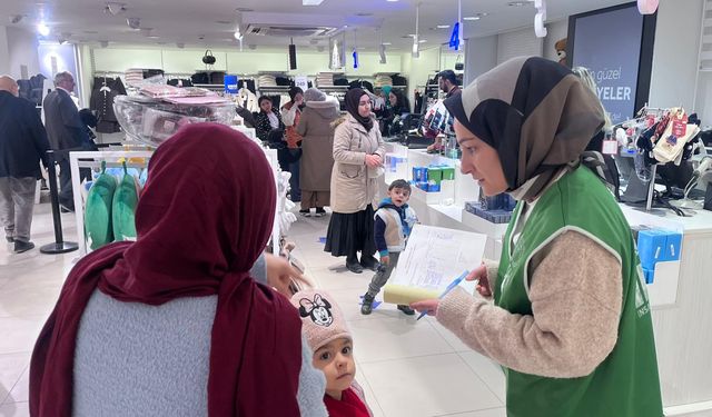 Kastamonu İHH 200 yetimin yüzünü güldürdü