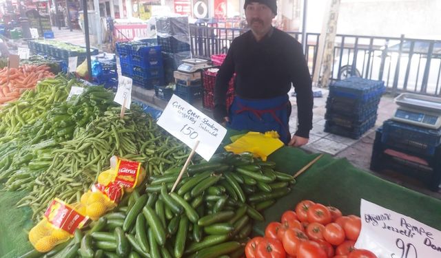 Kastamonu’da soğuk pazarı vurdu: Domates cep yakıyor!