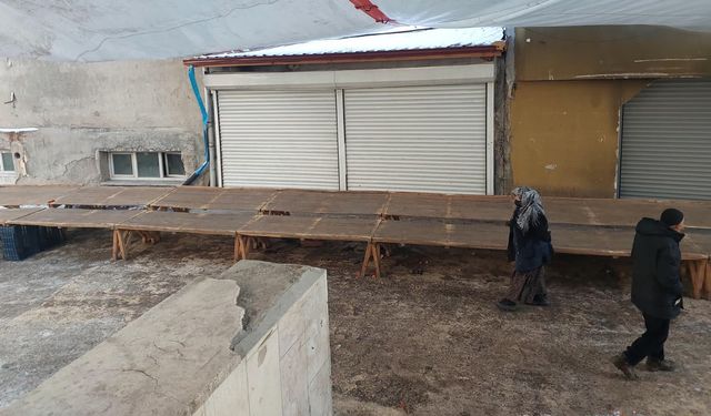 Pazarlar boş kaldı! Dondurucu soğuk Kastamonu esnafını vurdu