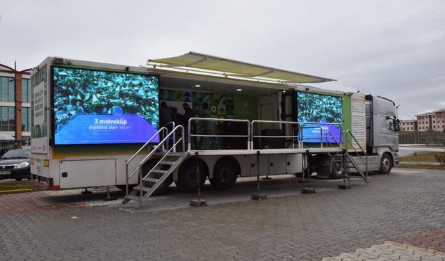 Kastamonu'da 'çevre tırı' öğrencilerle buluştu