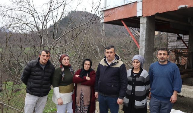 Cide’de 9 yıldır korku içinde yaşayan köylüler çare bekliyor